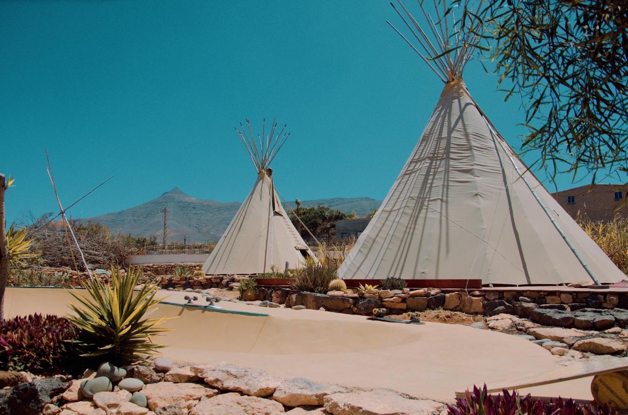 Teepee Volcano ティンダヤ エクステリア 写真